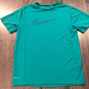 Nike Youth xl dri-fit.